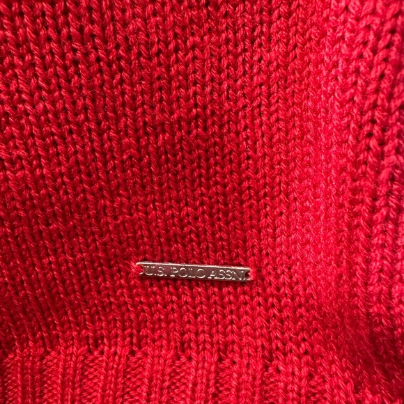 U.S. POLO ASSN.WOMEN
Red Knit Dress with Floral Embroidery size M - Picture 10 of 10